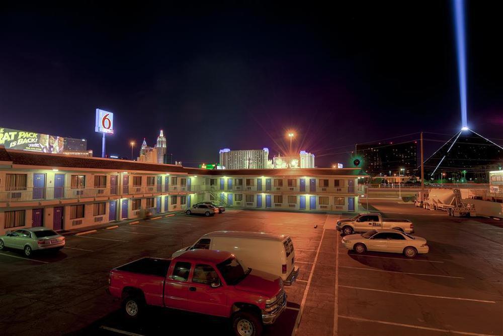 Hotel 6-las Vegas, Nv - Tropicana 2*