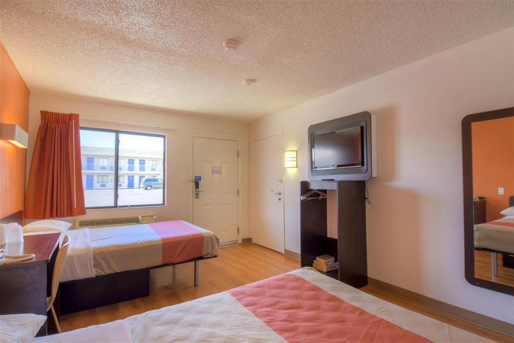 Hotel 6 Vegas, Nv - Tropicana